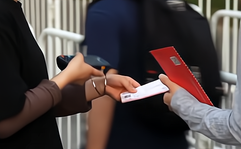 RFID電子標(biāo)簽手持終端讓智能觸手可及 RFID電子標(biāo)簽手持終端讓智能觸手可及